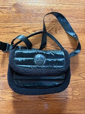 PAJAR CANADA 🇨🇦 Women’s Shearling Puffy Crossbody Handbag Black